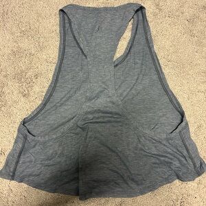 Like new Lululemon slightly cropped tank